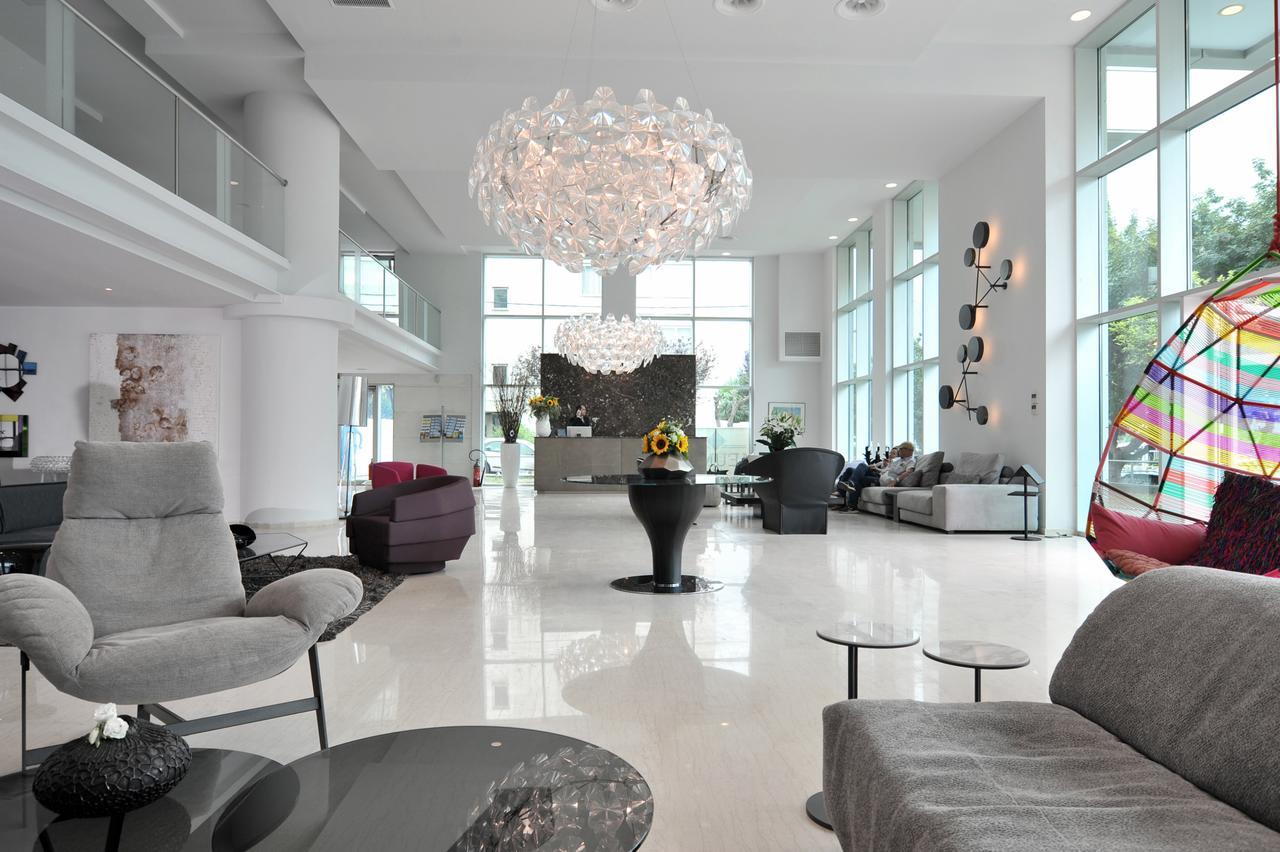 Athenaeum Palace & Luxury Suites Atenas Exterior foto